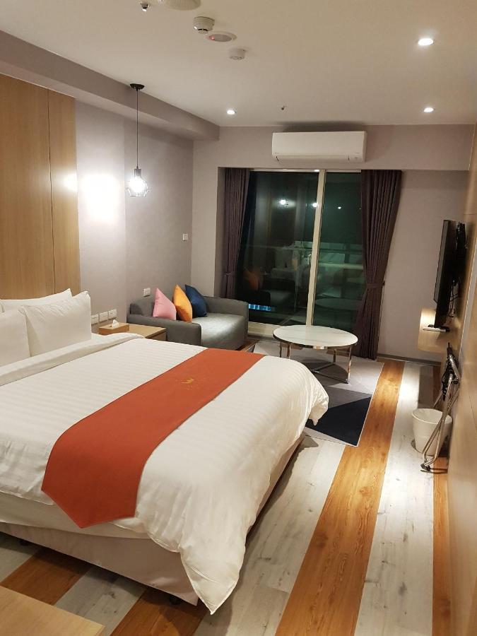 Bentley Hotel Zhongli Esterno foto