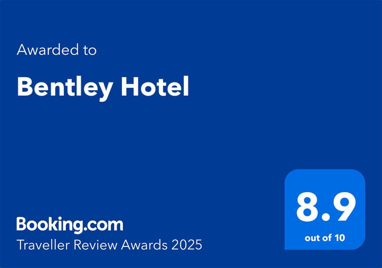 Bentley Hotel Zhongli Esterno foto